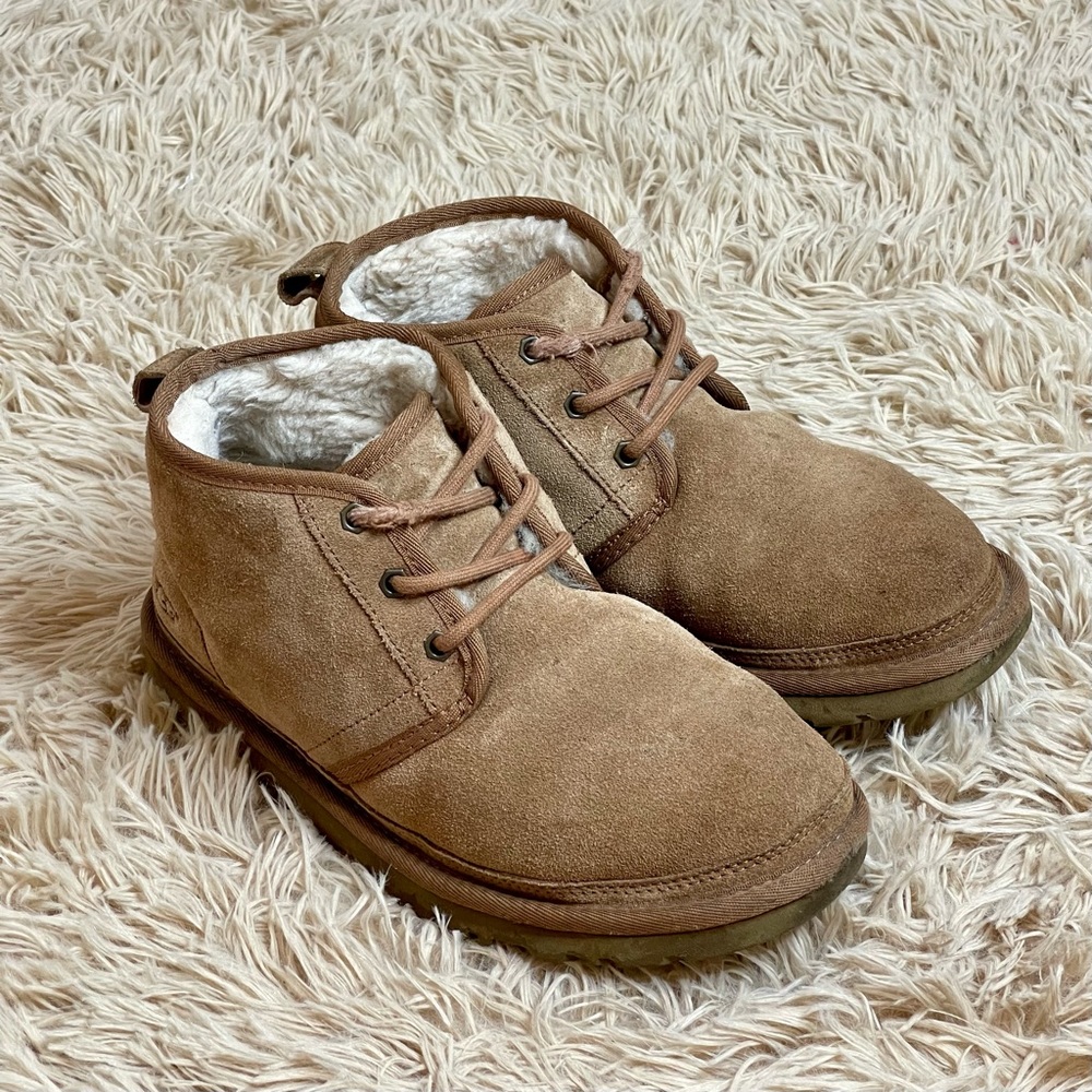 Ugg Nuemel Chestnut women’s (size 6)